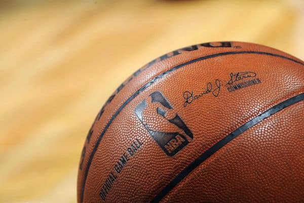 Las Finales de la NBA alcanzan su punto más intenso