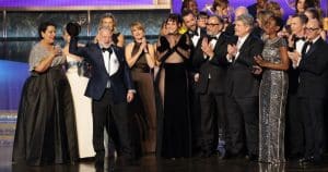 Ganadores Emmy 2025: The Pitt y The Studio triunfan