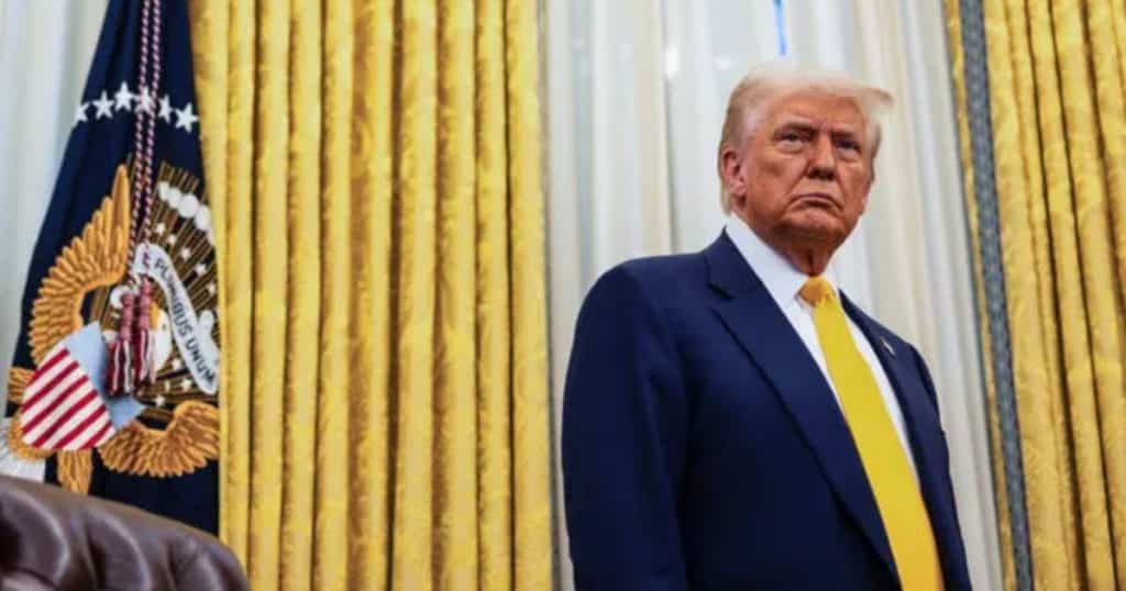 Donald Trump política exterior limita fondos globales