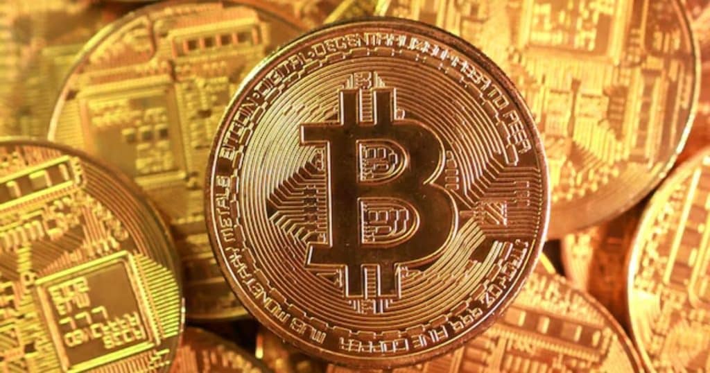 Por qué Bitcoin cae a su nivel más bajo en seis meses